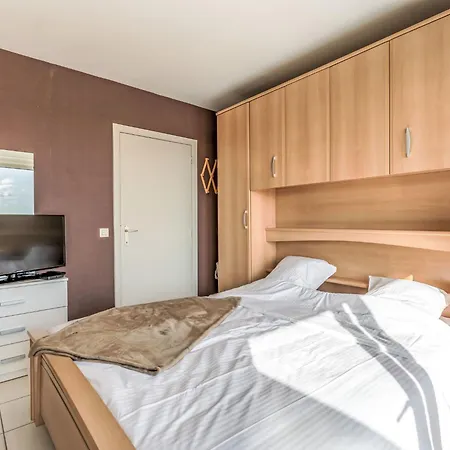 Les Algues With Seaview By Interhome